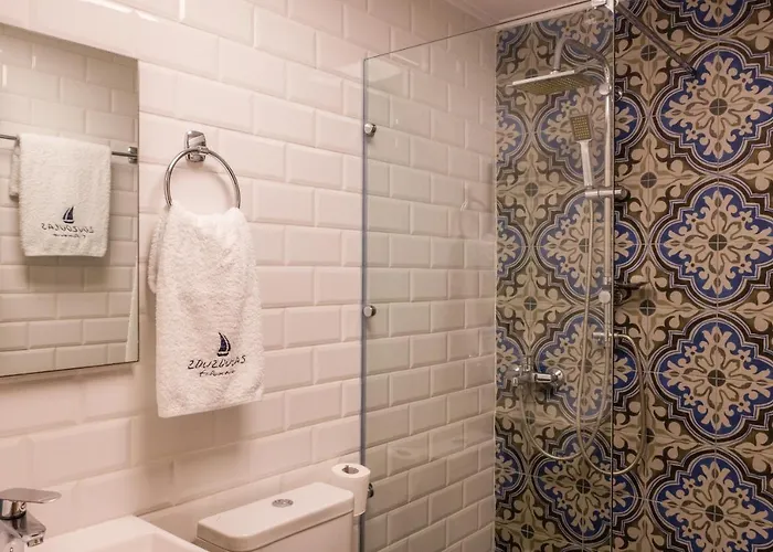 Zouzoulas Filoxenia - Koralia Milina