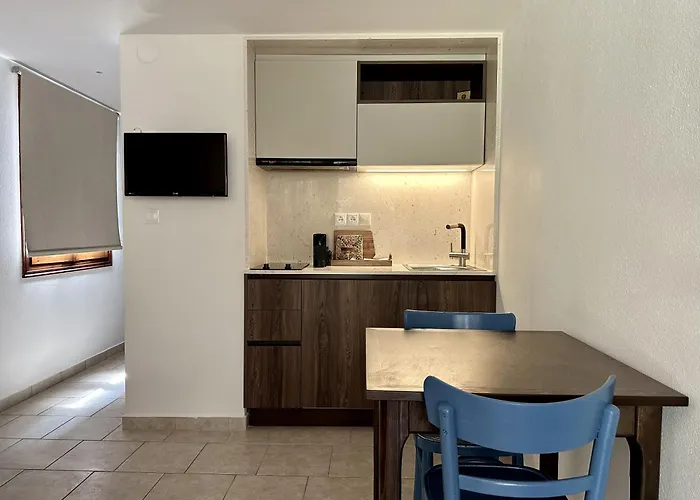 Zouzoulas Filoxenia - Koralia *