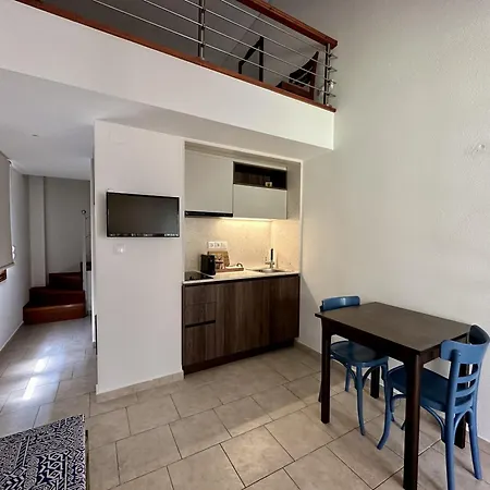 Zouzoulas Filoxenia - Koralia Apartment *
