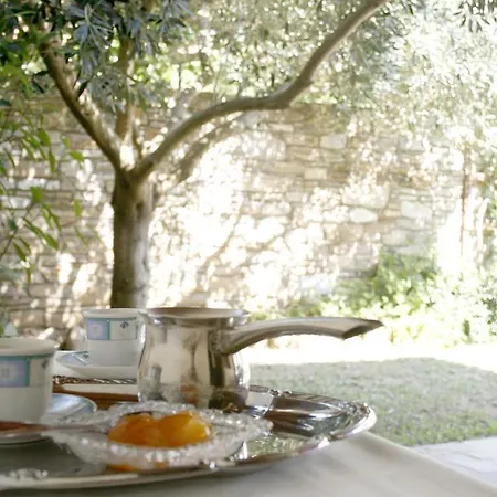 Zouzoulas Filoxenia - Koralia